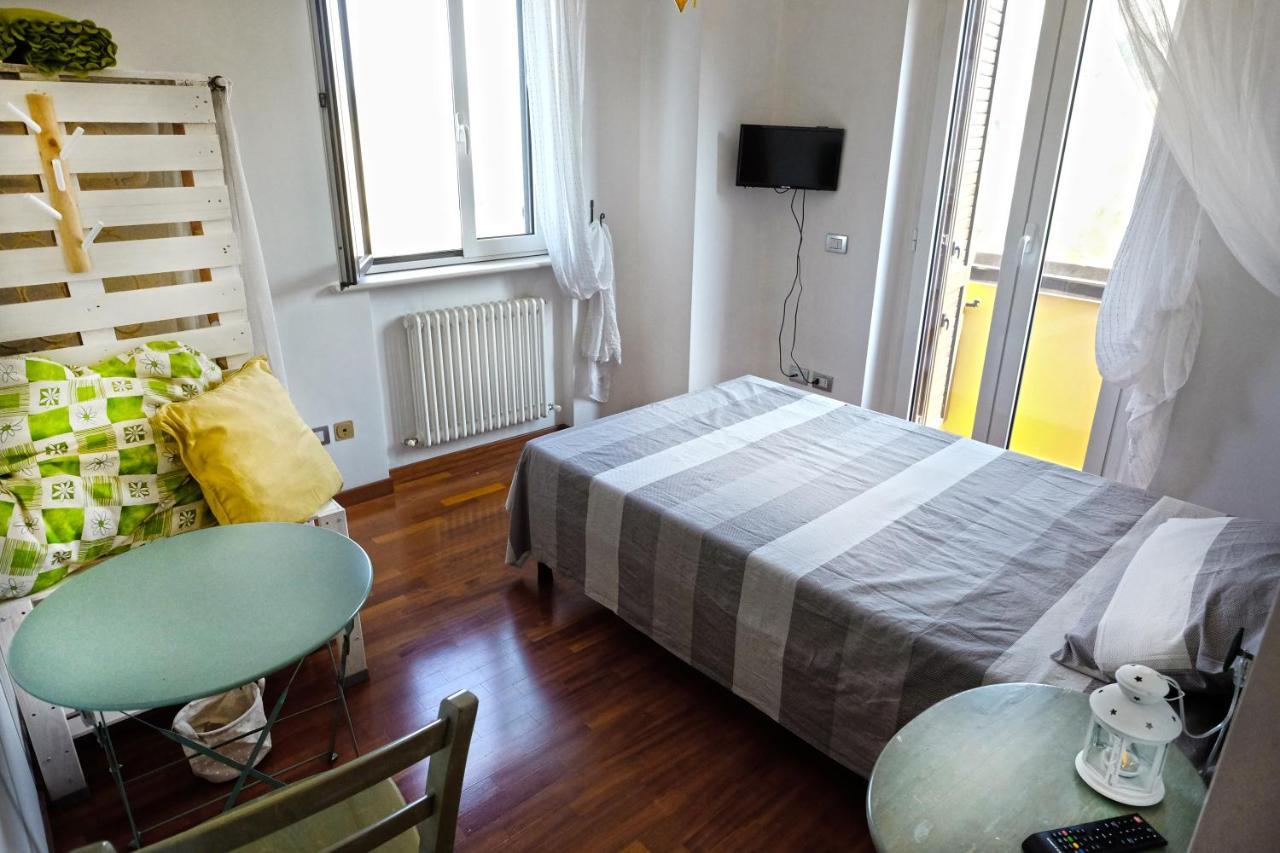אנקונה Vistazzurra B&B מראה חיצוני תמונה